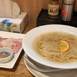 麺と向かって鰹 - 