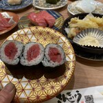 鮮魚回転すし さんきゅう - 料理写真:
