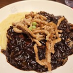 香港飯店0410 - チャジャン麺。