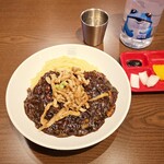 香港飯店0410 - チャジャン麺。
