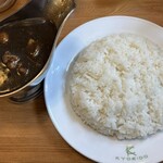 スマトラカレー 共栄堂 - ポークカレー（ルー大盛り）、ライス（中盛り）