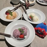 Nine Doors Restaurant&Grill - 