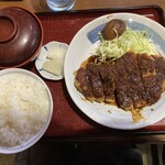 なごや - 大根は甘酢漬けかな　おいしい