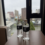ダイワロイネットホテル - ドリンク写真:ペットボトルのお水
