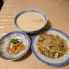 杏杏 - 中華粥セット(中華粥、薬味、焼きそば)