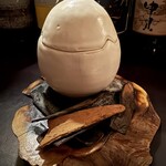 ランプバー - カクテル世界一を受賞した『ビギニング』。シナモンの香りがなんとも言えない世界観を醸す。