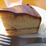 丸山珈琲 小諸店 - ヘーゼルナッツとチョコレートのケーキ