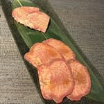 渋谷 和牛焼肉 USHIHACHI 極 - 