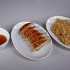 ぎょうざの焼吉 - 料理写真:つけだれぎょうざ、たまごチャーハン