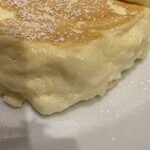 むさしの森珈琲 - 個人的にはもう少し焼いて欲しいがそうするとふわとろ感がなくなるのかな