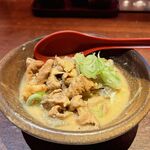 旬菜・酒・肴 一九 庵 - 名物もつ煮込み