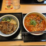 焼きたてのかるび - 料理写真:焼きたてのカルビ丼（並）と王道カルビラーメン、各単品。