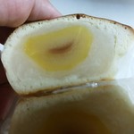 たるみ製菓 - 大きな栗が一個入ってます。