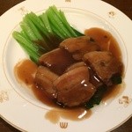 中華料理 福亭 - 豚の角煮です。最高に美味しいです。