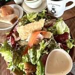 カフェ レストラン バー オンザヒル - パン•スープ•ドリンク付き★