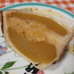 ふーどぎゃらりーあおのや - りんごまるごとアップルパイ　気になるりんご