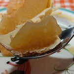 ふーどぎゃらりーあおのや - りんごまるごとアップルパイ　気になるりんご