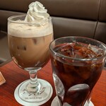 サンシャイン - アミココ(アイス)792円、セットのアイスコーヒー✨️コーヒーとココアのオリジナルドリンク、アミココはカフェモカ感♪ブレンドは深煎りで美味しいコーヒーでした。