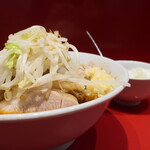 ラーメン二郎 - ラーメンミニ＋ニンニク少し＋ＳＫ白ネギ炙