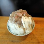 名前はもうない間借り氷 - きのことベーコンとクリームチーズのかき氷