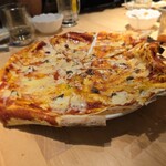 カジュアルフレンチBar 7FUKU - 激極薄のpizza(マスターが生地から作ります)