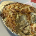 ヨシカミ 浅草店 - カニ入りグラタン