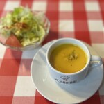 ヨシカミ 浅草店 - セットのサラダとコーンスープ