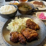 コーヒーショップ べべ - 唐揚げ定食とアールグレイ と12月限定のティラミス