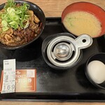 伝説のすた丼屋 - 料理写真:極味焼牛ハラミすた丼(腹五分目)