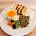 ひよこまめ食堂 - なめらかプリン、きな粉のシフォンケーキ ～黒蜜～  抹茶の黒豆パウンドケーキ
