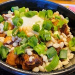 たぬ金亭 - 豚玉丼アップ
