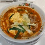 餃子の王将 - 料理写真:豚辛ラーメン。お腹空いて寄ってしまった。