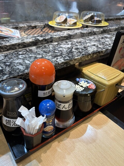 ととまる 三河発グルメ回転寿司、廻鮮江戸前すし魚魚丸（ととまる）｜ コム