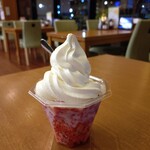 食事処　七福 - けずりイチゴソフト