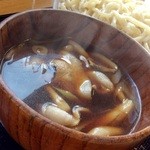 いこいこ - 肉汁はきのこ入り