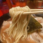 337341589 - こってりチャーシュー麺 (麺リフト)
