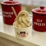 あいすの家とエトセトラ - 料理写真:ソフトクリームのレギュラー（450円）コーヒー味