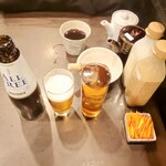 とんかつ多酒多彩 地蔵 - ノンアル『オールフリー』と『ウーロン茶』到着時