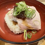 湯河原 飯田商店 ららぽーと沼津店 - おにくごはん¥580