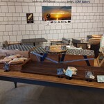 The LOAF Cafe - 1階パン売場