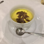 レストラン アルティザン（restaurant Artisan） - トウモロコシのスープとトリュフ