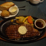 ⑪ 特選黒毛和牛サーロイングリル　150グラム