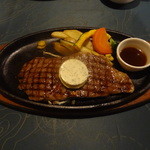 ⑪ 特選黒毛和牛サーロイングリル　150グラム