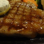 ⑪ 特選黒毛和牛サーロイングリル　150グラム