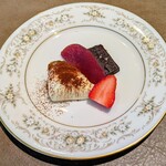 Largo RISTORANTE - 小さいデザート