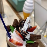 ディッパー ダン - スペシャリテ ベリーショコラローズ 750円(税込)