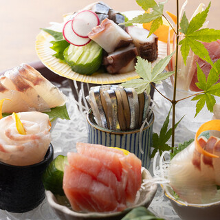 市場直送！鮮度抜群の海鮮と鹿児島産の旬野菜。地元の恵みを凝縮