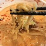 麺屋 雄 - 坦々麺の麺