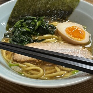 横浜家系ラーメン 銀家_0