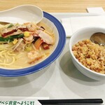 リンガーハット - 料理写真: